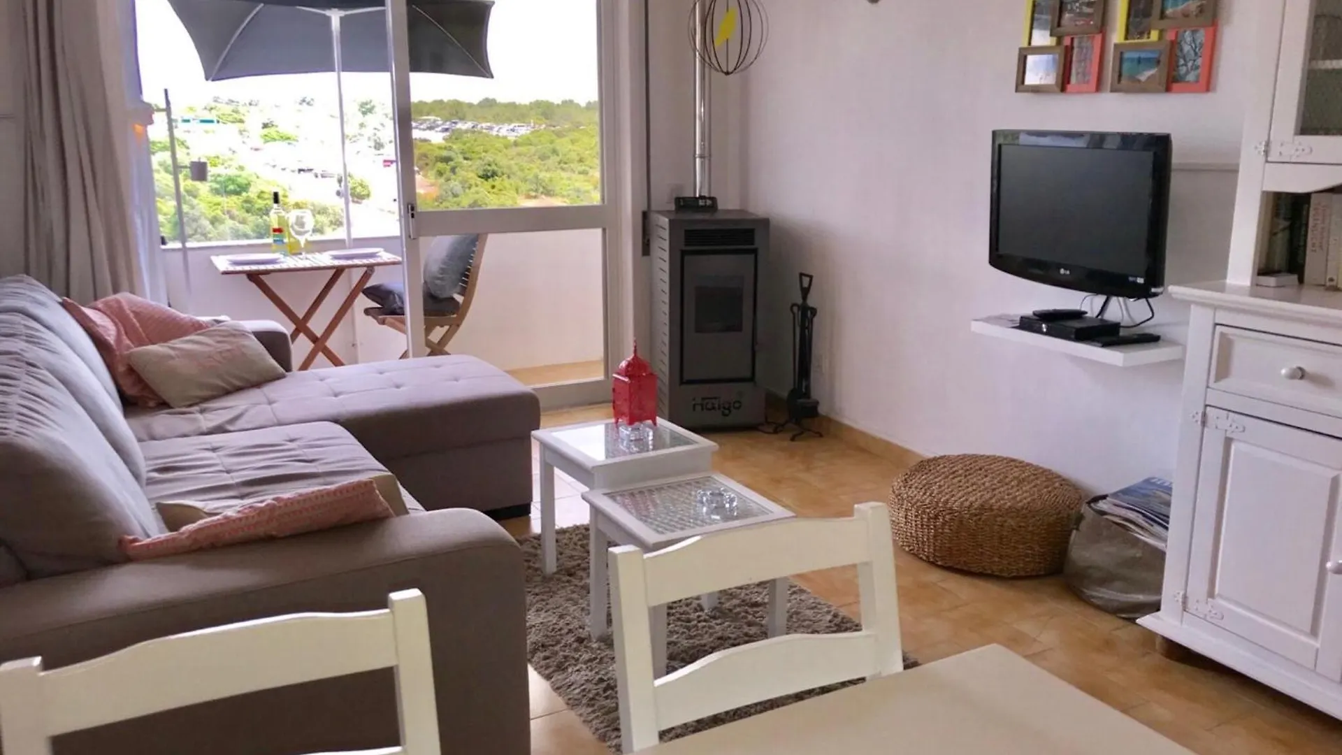 Charming Benagil Coastal Retreat Lägenhet