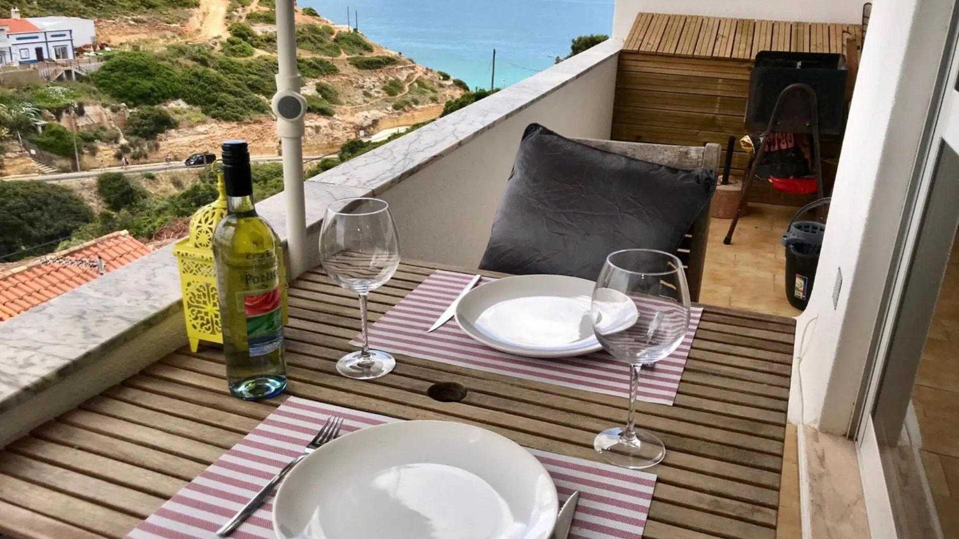 Charming Benagil Coastal Retreat Lägenhet